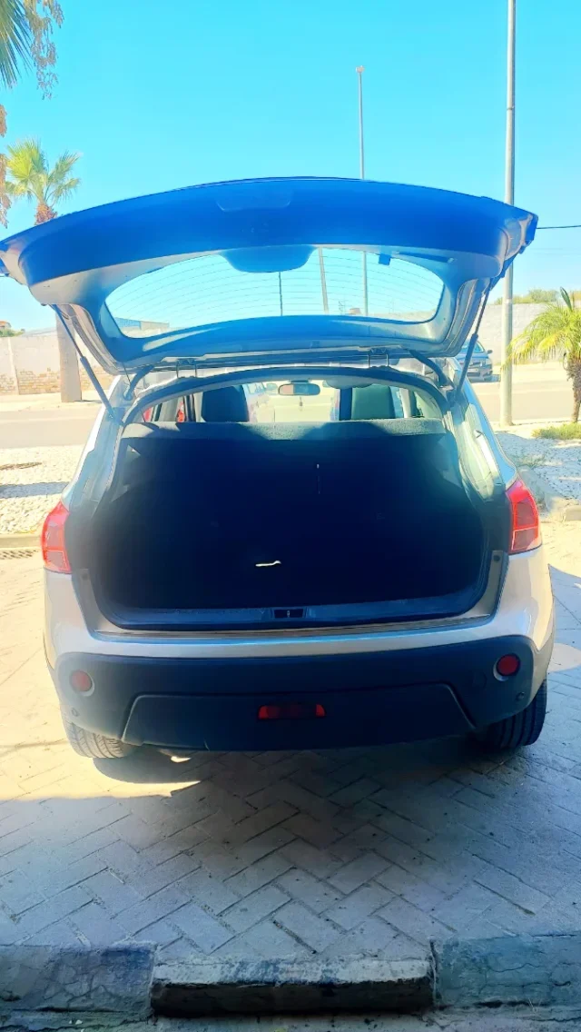 NISSAN Qashqai Tekna