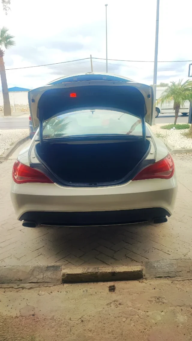 MERCEDES-BENZ Clase CLA 180 AMG Line