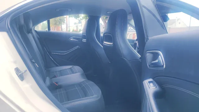 MERCEDES-BENZ Clase CLA 180 AMG Line