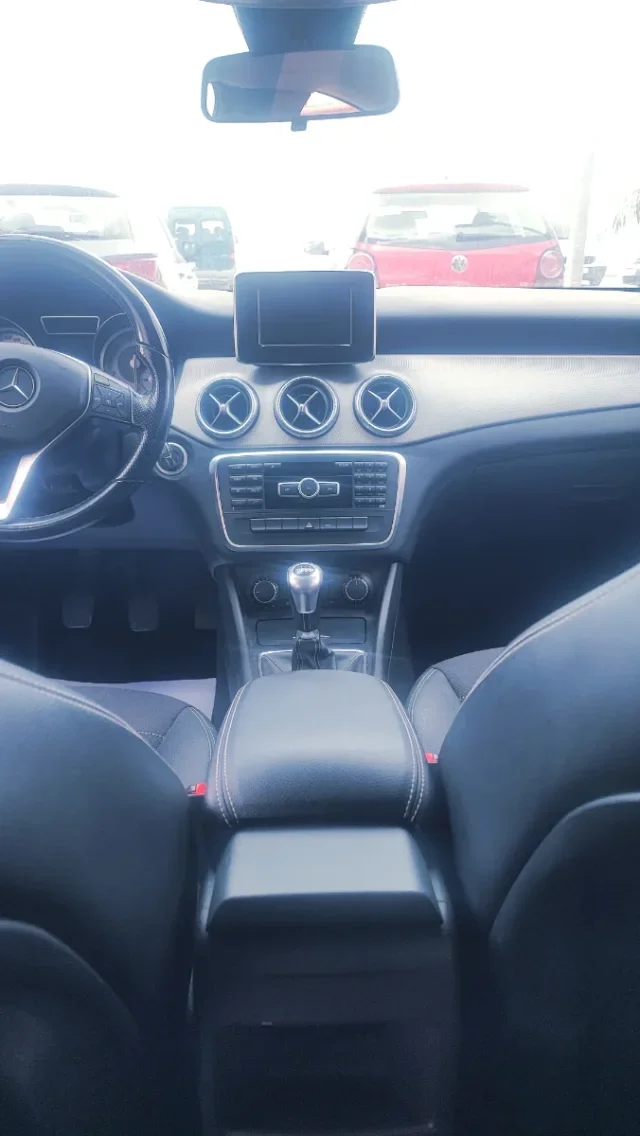 MERCEDES-BENZ Clase CLA 180 AMG Line