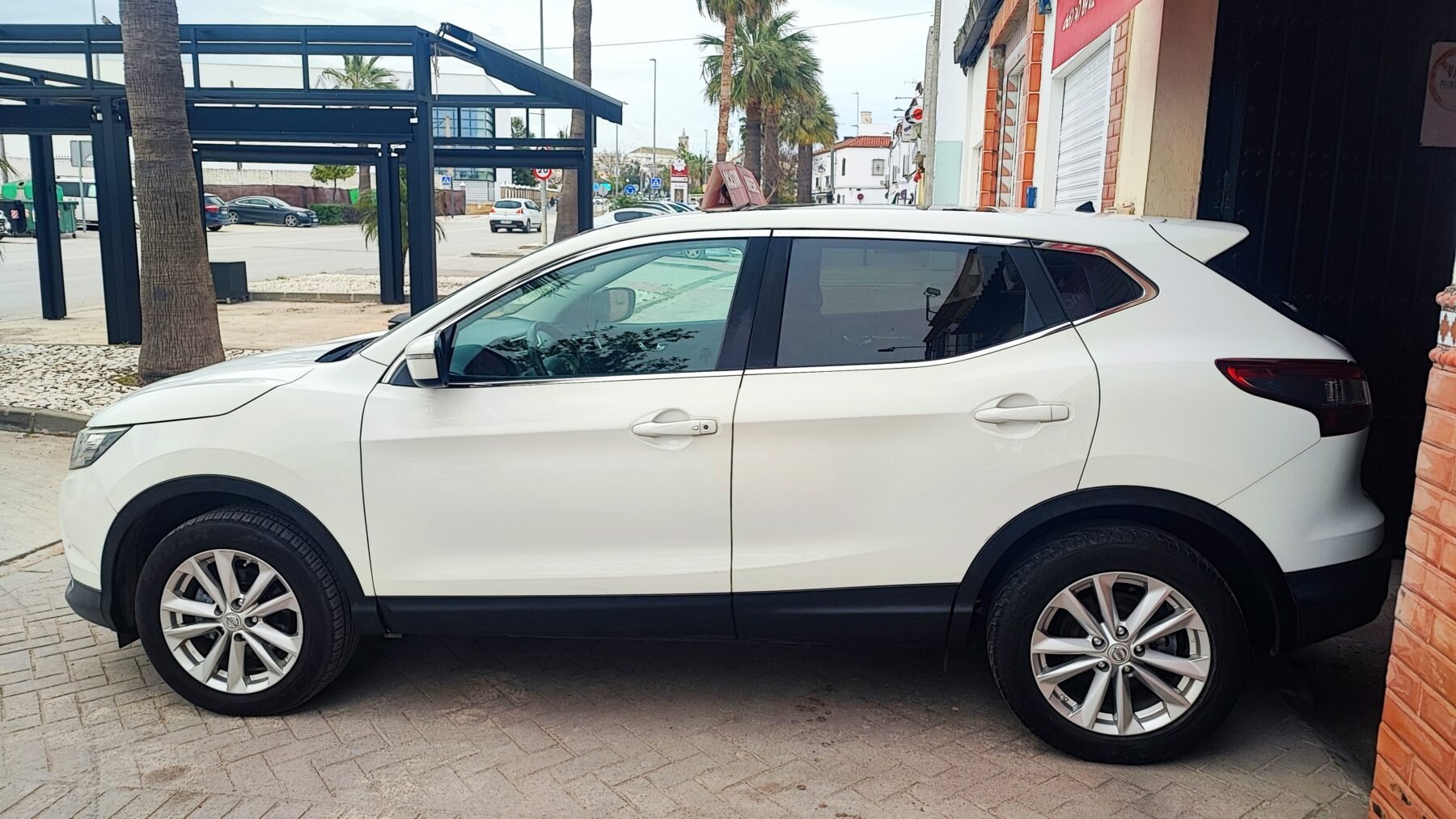 NISSAN Qashqai 1.6 dci