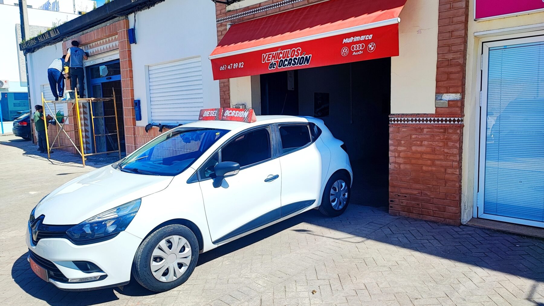 RENAULT Clio 1.2 AUTHENTIQUE