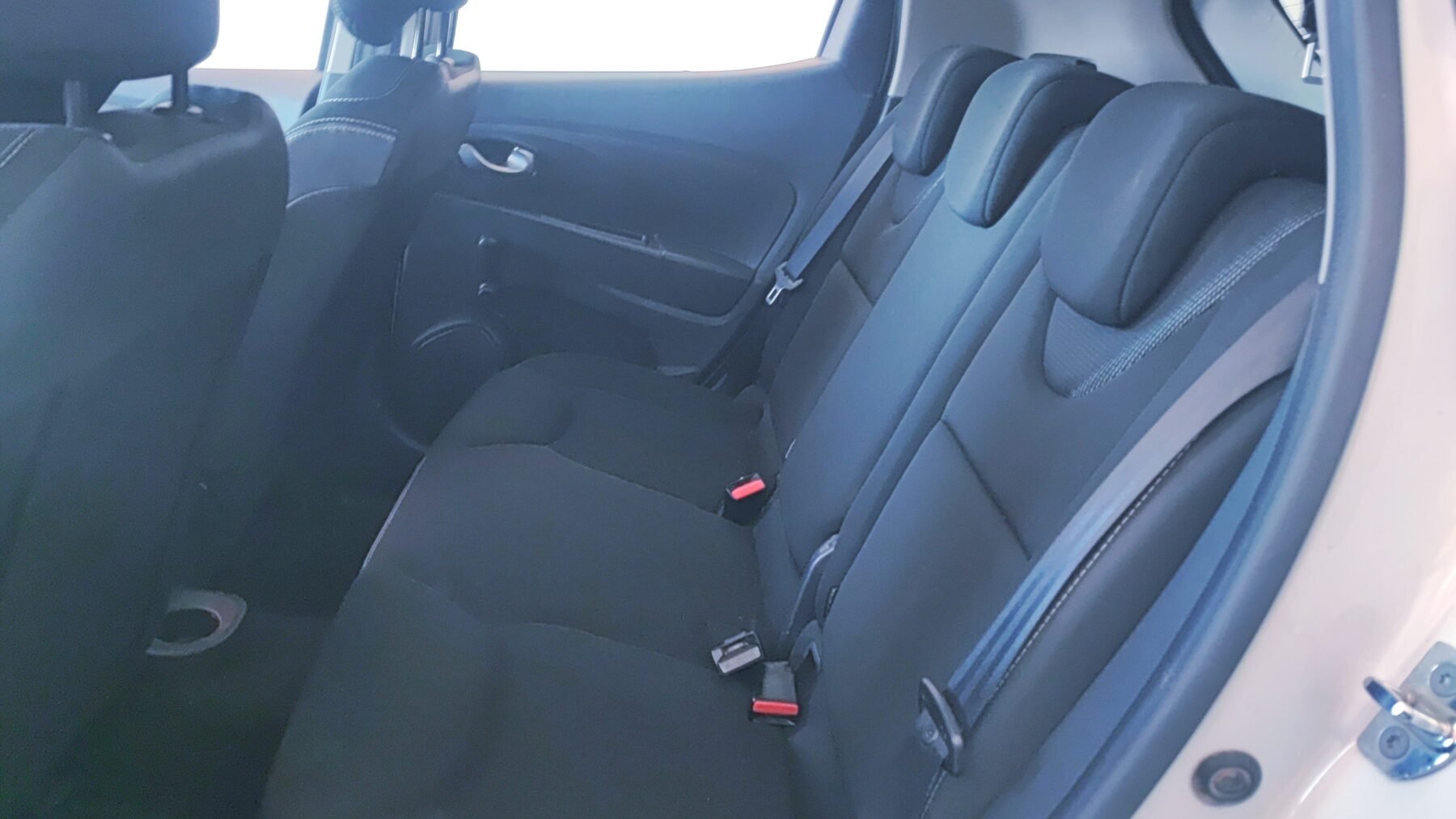 RENAULT Clio 1.2 AUTHENTIQUE