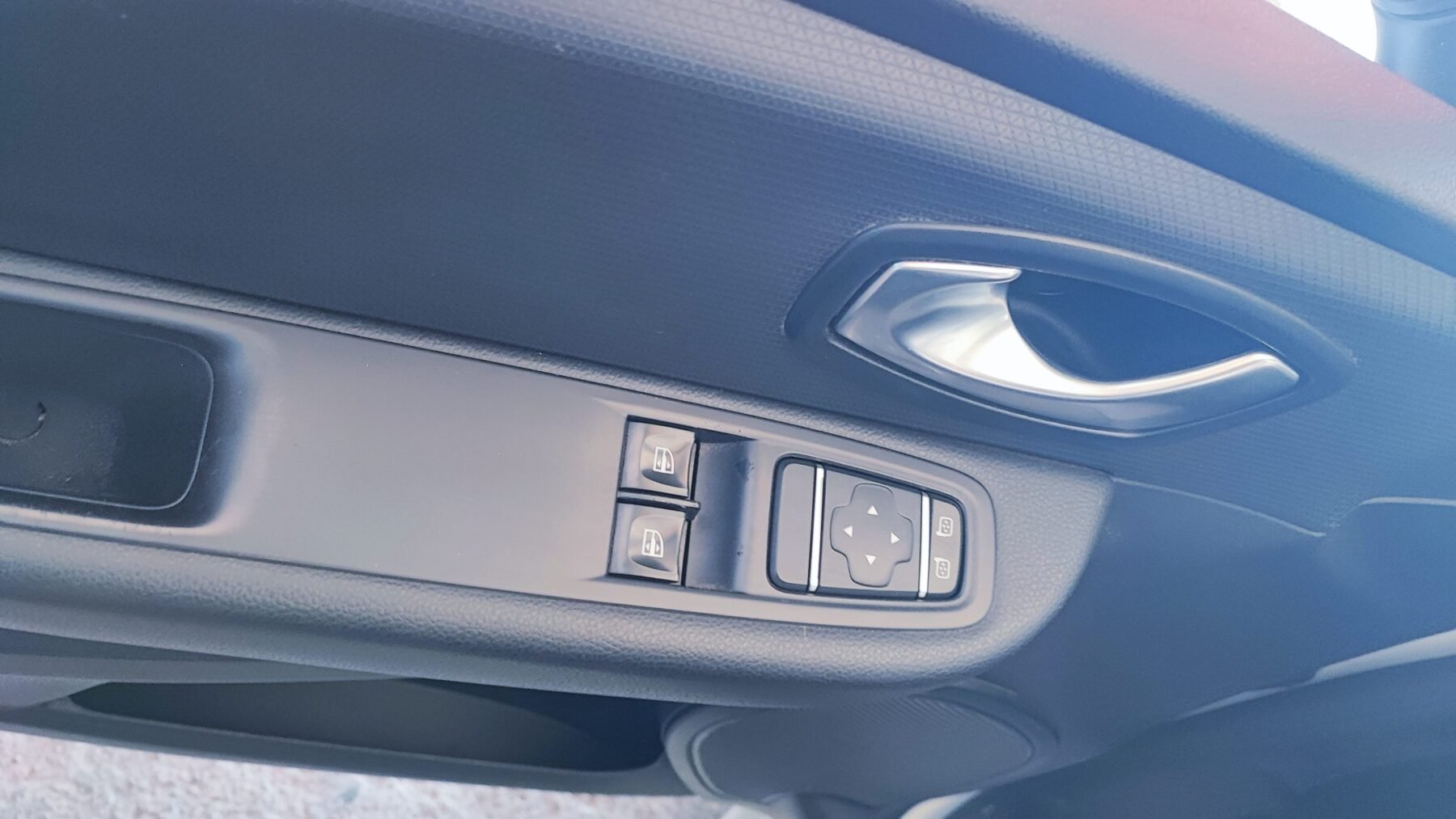 RENAULT Clio 1.2 AUTHENTIQUE