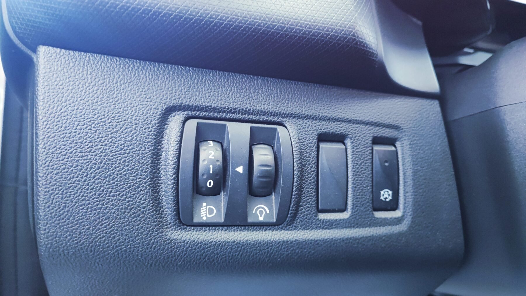 RENAULT Clio 1.2 AUTHENTIQUE