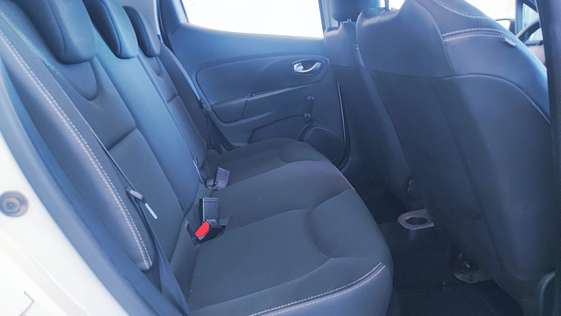 RENAULT Clio 1.2 AUTHENTIQUE