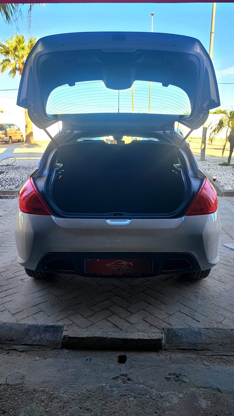 PEUGEOT 308 1.6 HDI sport
