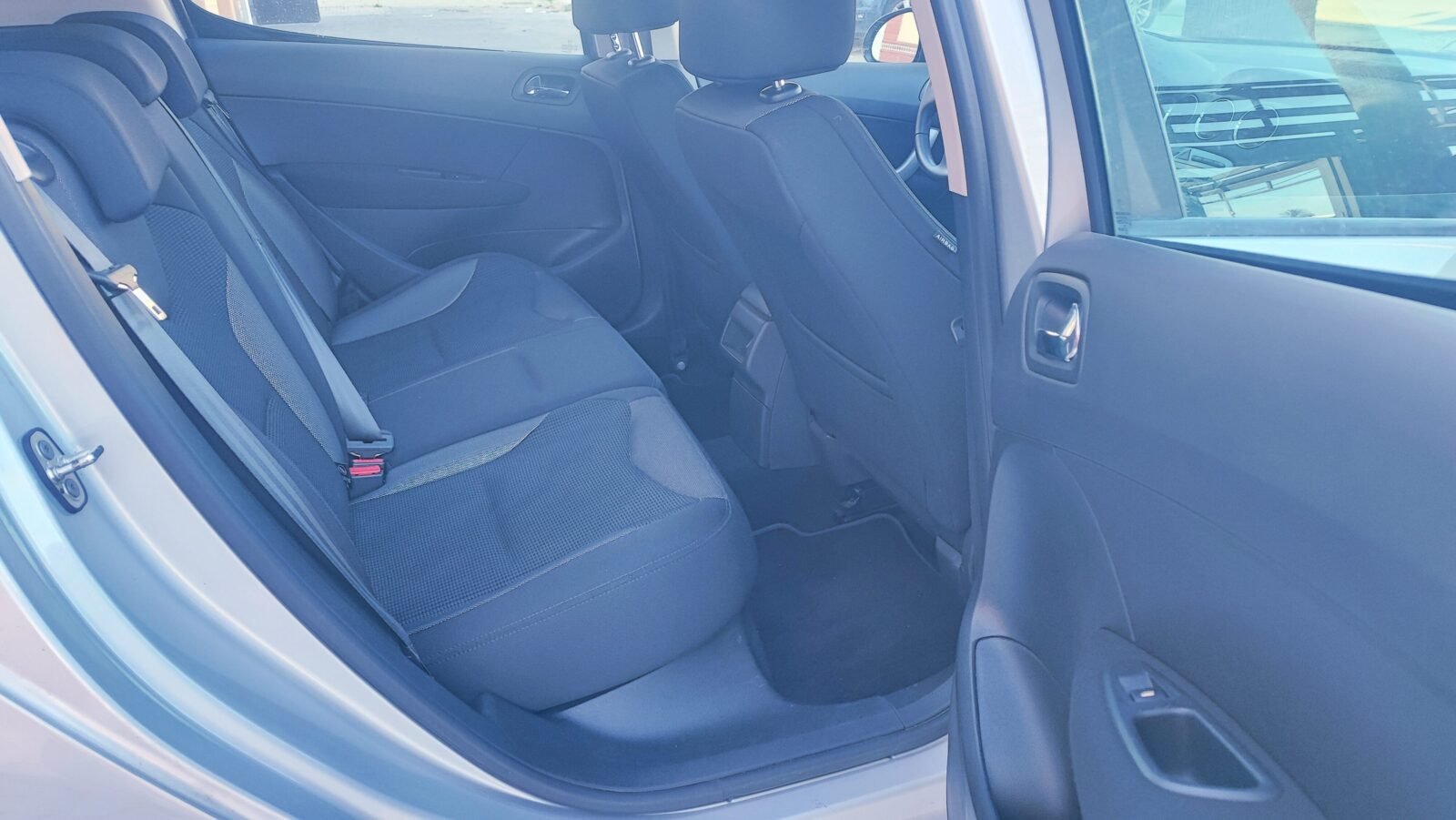 PEUGEOT 308 1.6 HDI sport