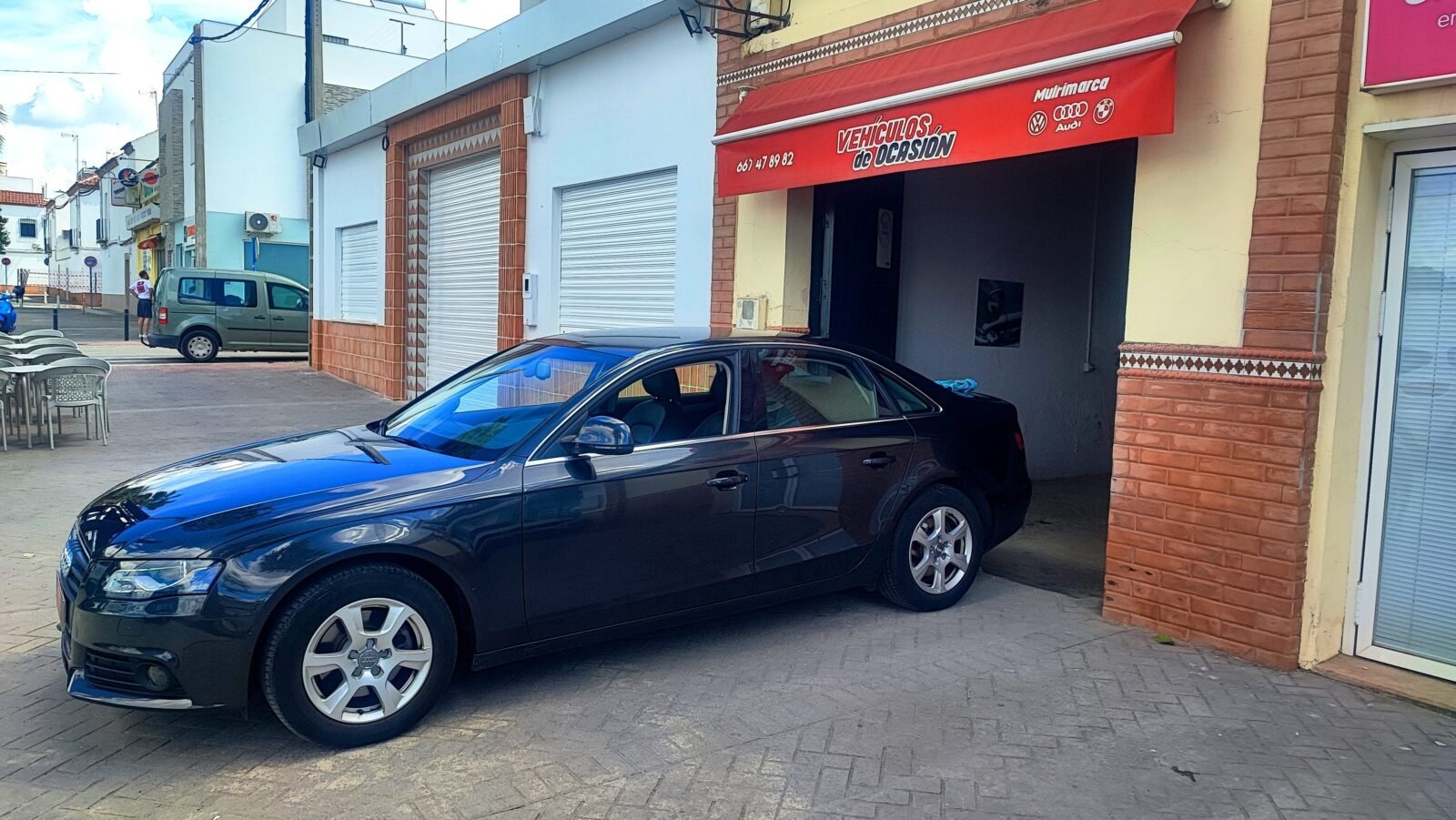 AUDI A4 2.0 TDI avance 