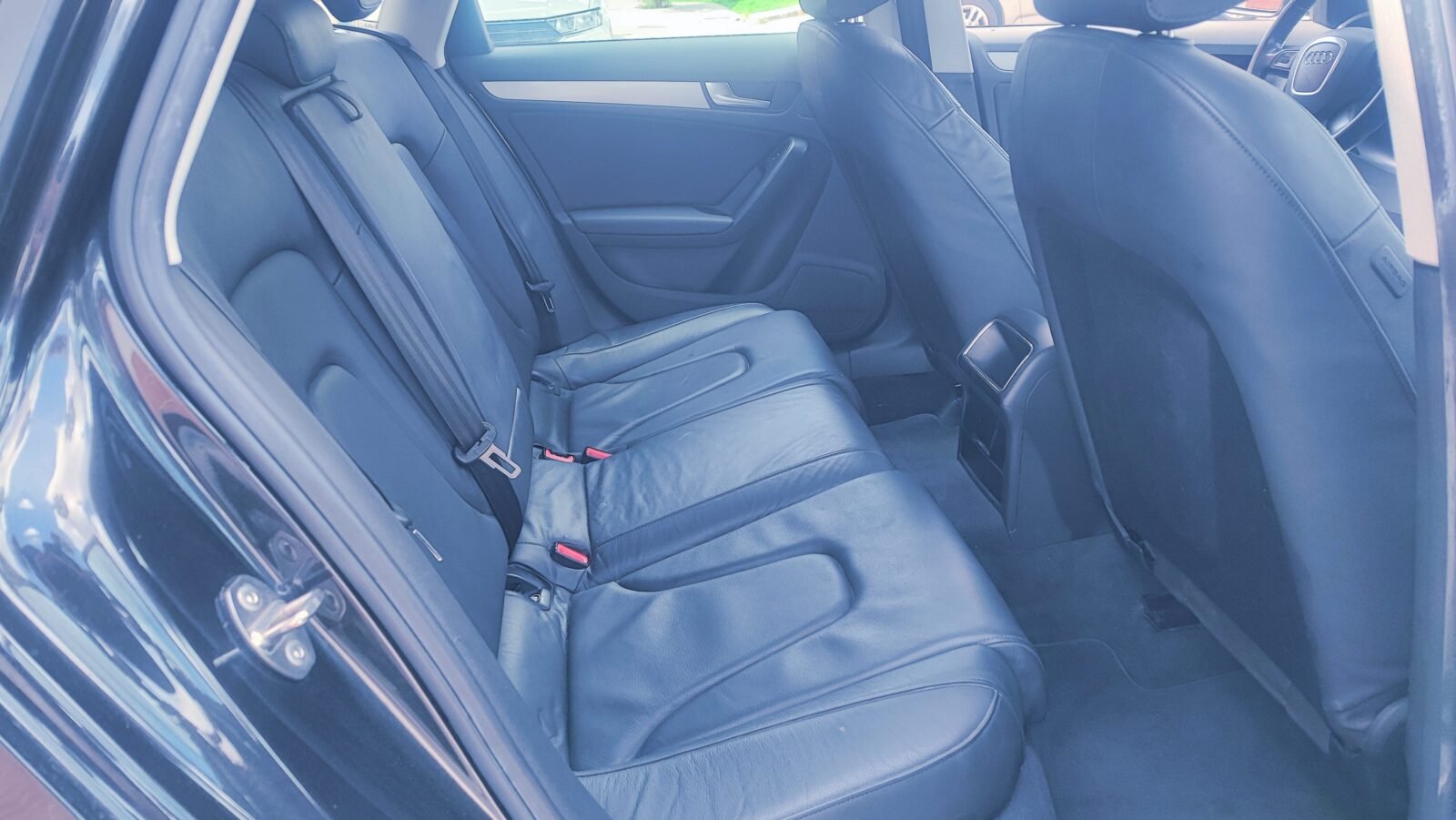 AUDI A4 2.0 TDI avance 