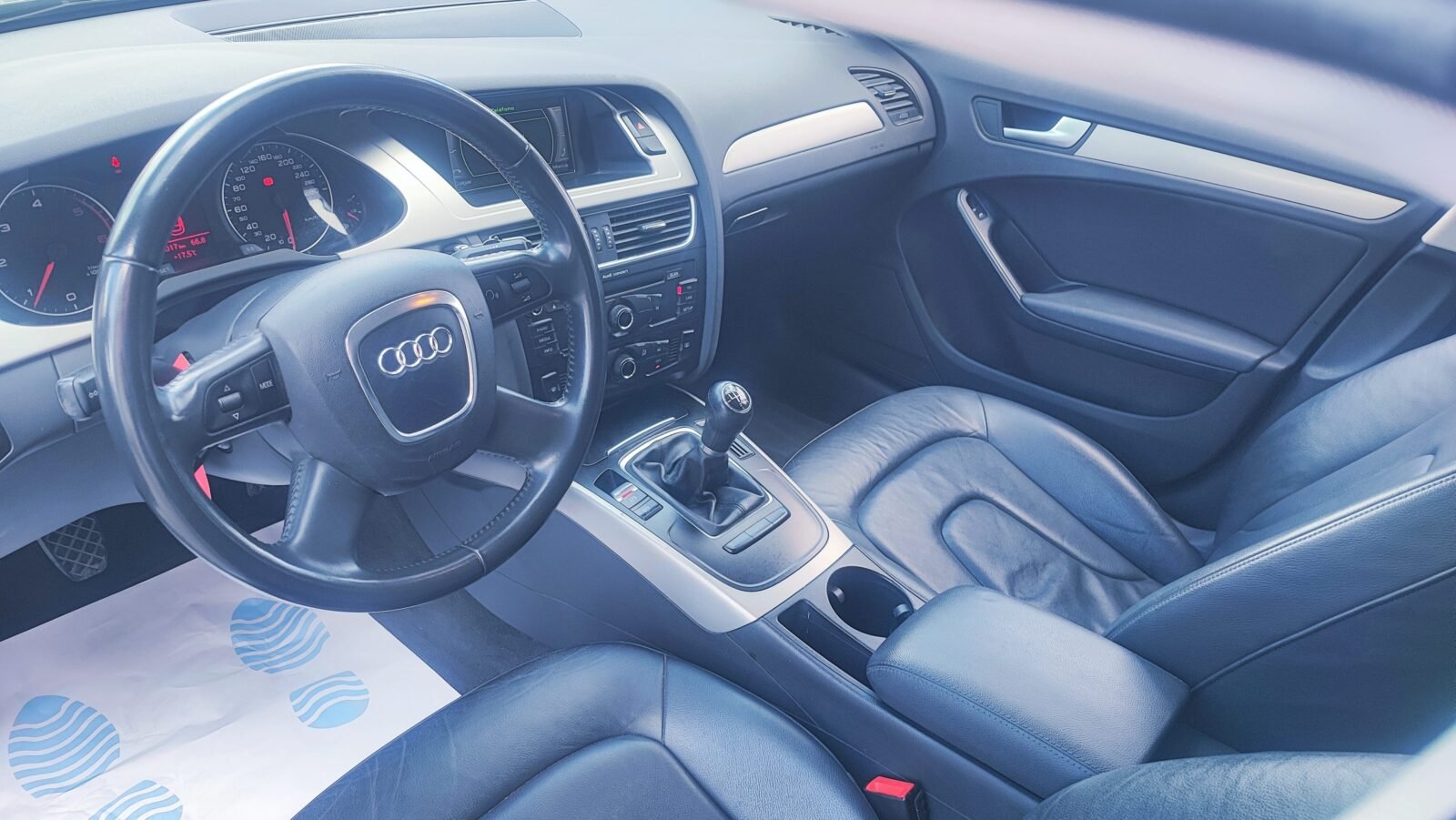 AUDI A4 2.0 TDI avance 