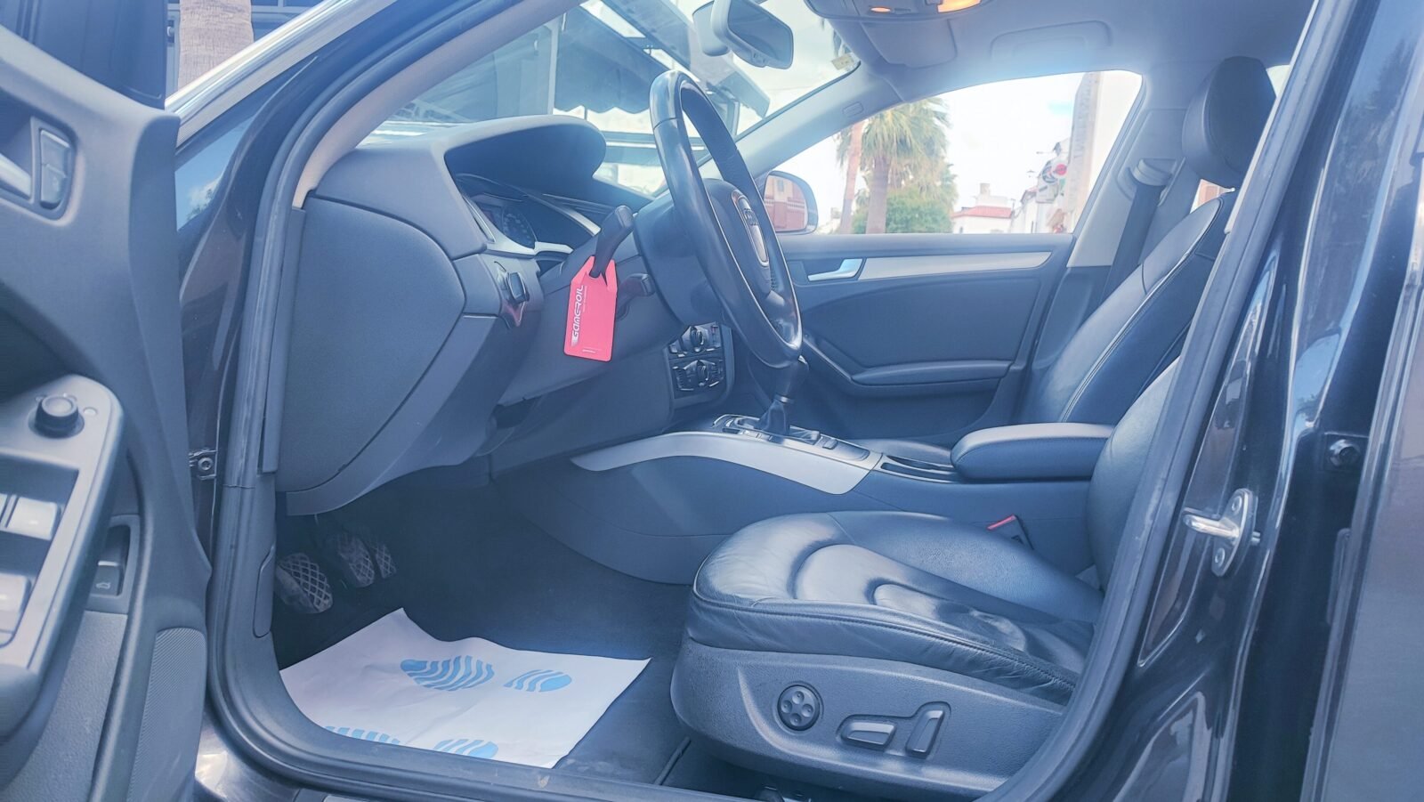 AUDI A4 2.0 TDI avance 