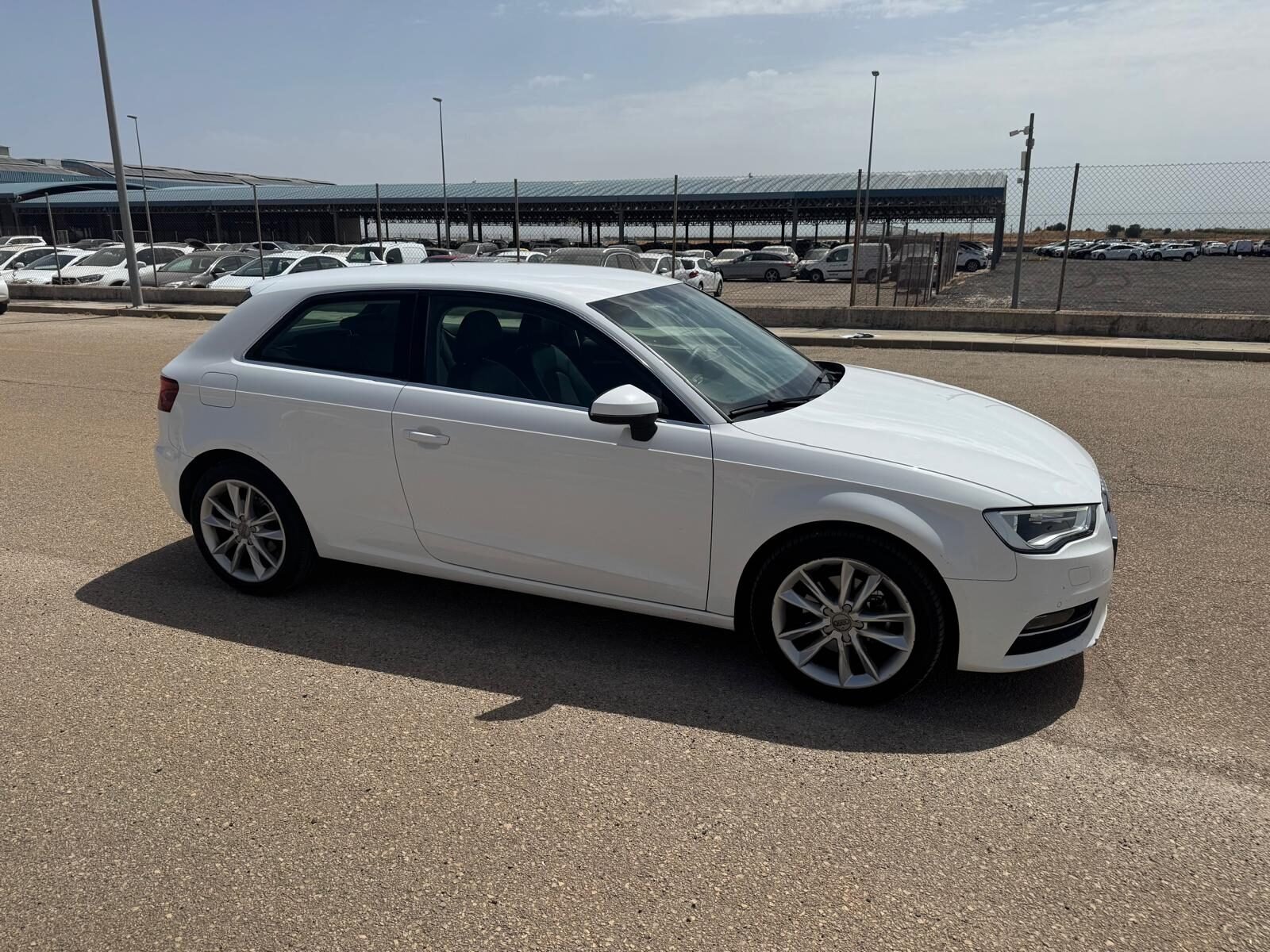 AUDI A3 1.6 TDI ULTRA ADVANCE