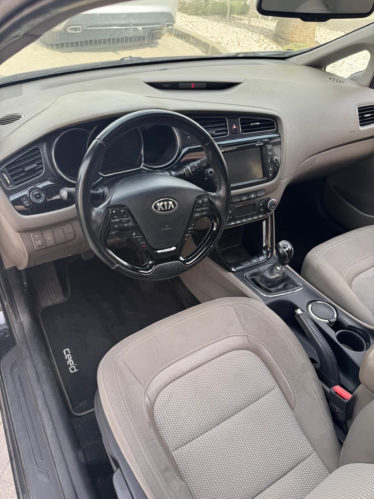 KIA Ceed 1.4 CRDI 90 CV maracana